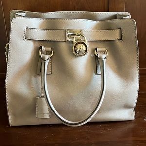Michael Kors Hamilton Saffiano Large Tote